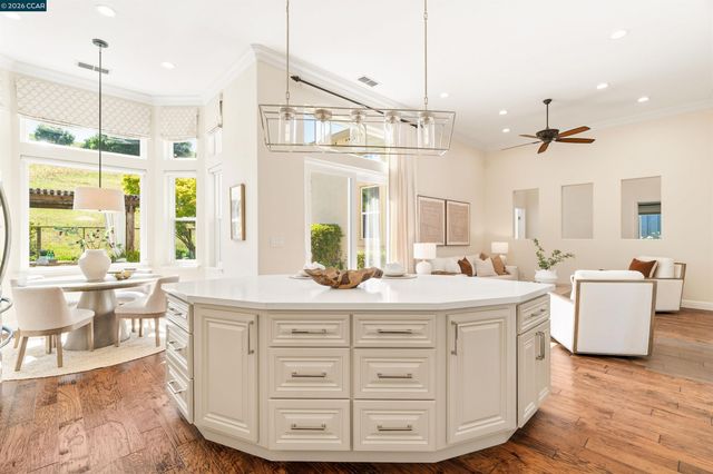 822 Pradera Way, San Ramon, CA 94583