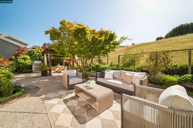 822 Pradera Way, San Ramon, CA 94583