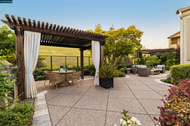 822 Pradera Way, San Ramon, CA 94583