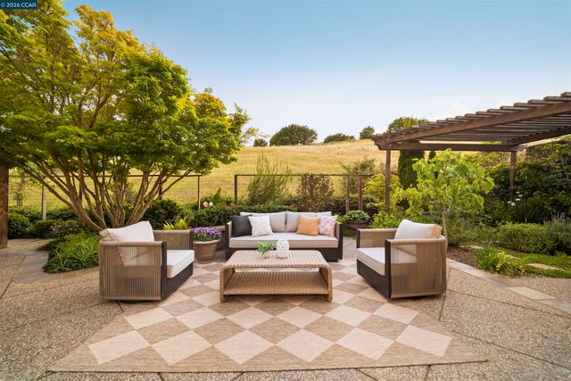 822 Pradera Way, San Ramon, CA 94583