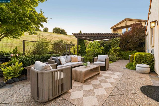 822 Pradera Way, San Ramon, CA 94583