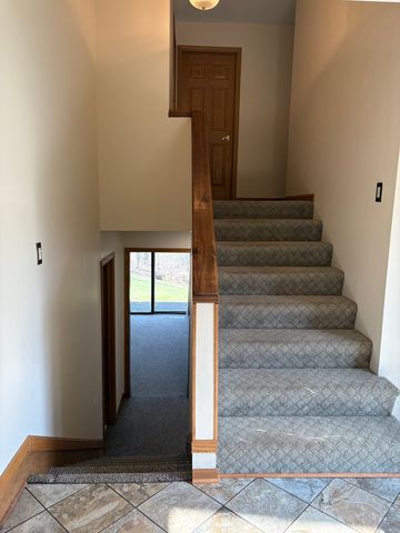 1209 Appaloosa Trail, Mchenry, IL 60051