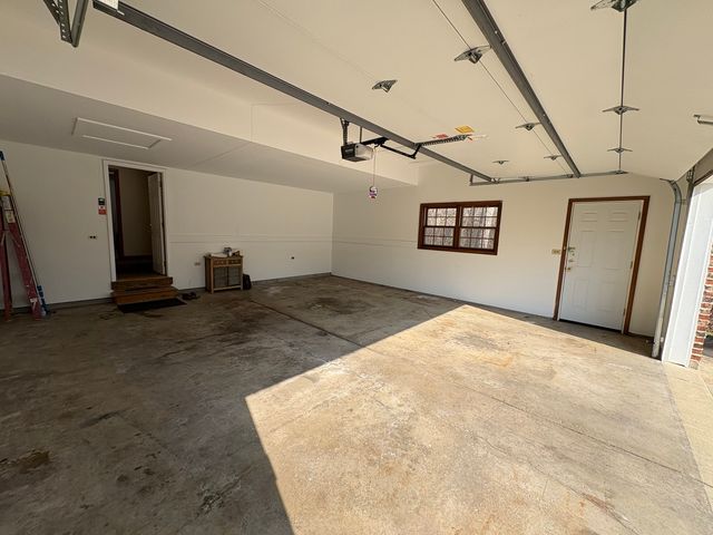 1209 Appaloosa Trail, Mchenry, IL 60051