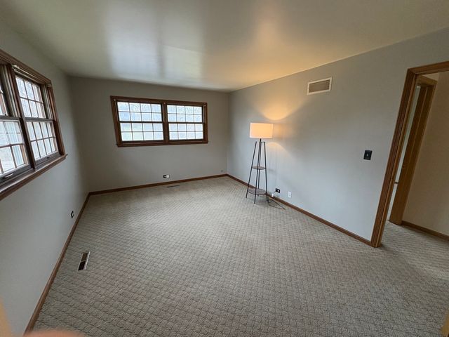 1209 Appaloosa Trail, Mchenry, IL 60051