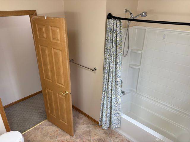 1209 Appaloosa Trail, Mchenry, IL 60051