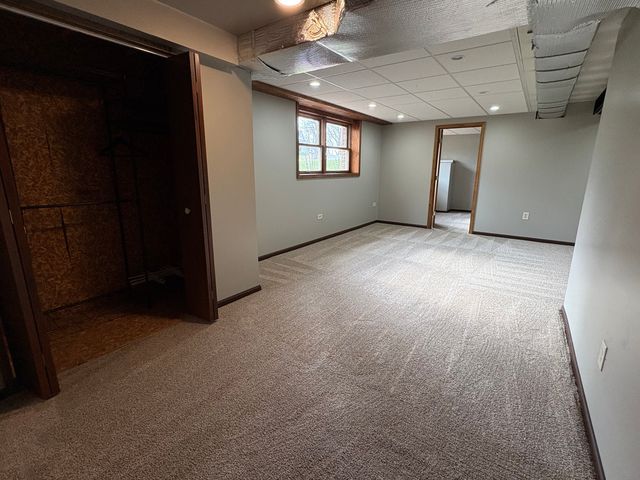 1209 Appaloosa Trail, Mchenry, IL 60051