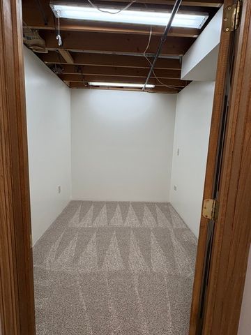 1209 Appaloosa Trail, Mchenry, IL 60051