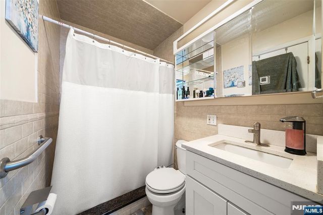 37 47th Street, Weehawken, NJ 07086