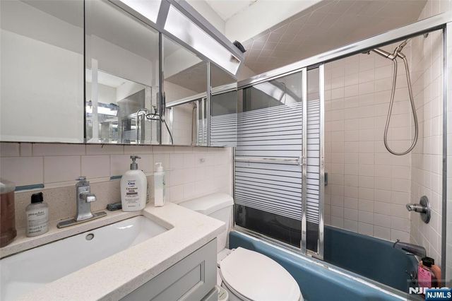 37 47th Street, Weehawken, NJ 07086