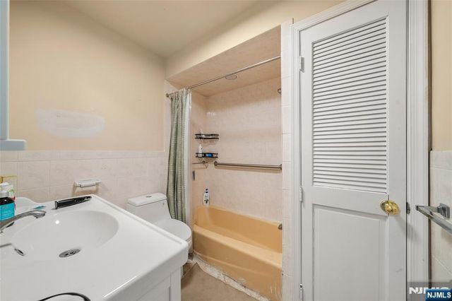 37 47th Street, Weehawken, NJ 07086