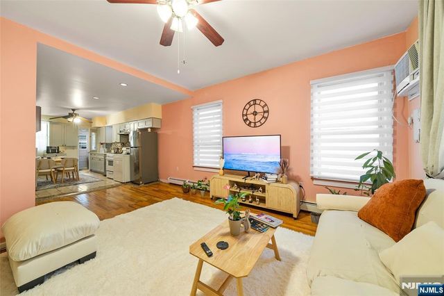 37 47th Street, Weehawken, NJ 07086