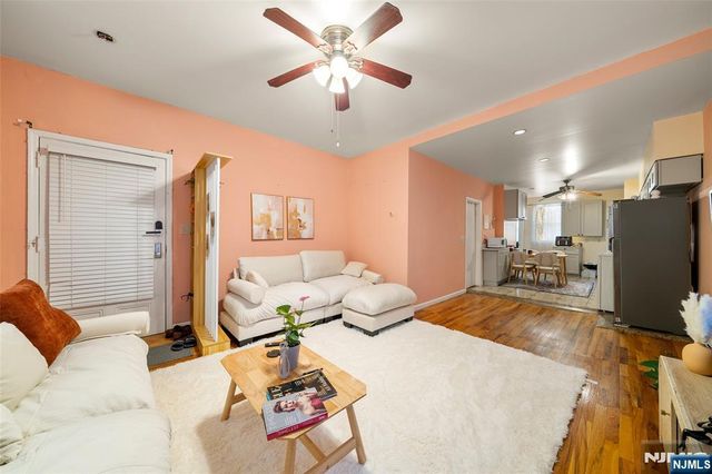 37 47th Street, Weehawken, NJ 07086