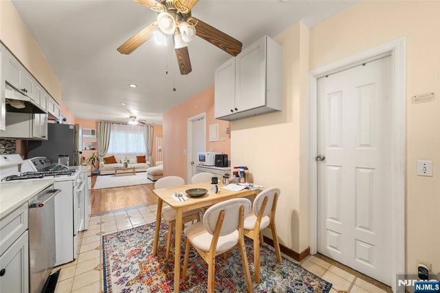 37 47th Street, Weehawken, NJ 07086