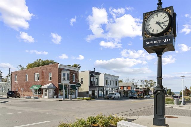 1117 Bell Avenue, New Buffalo, MI 49117