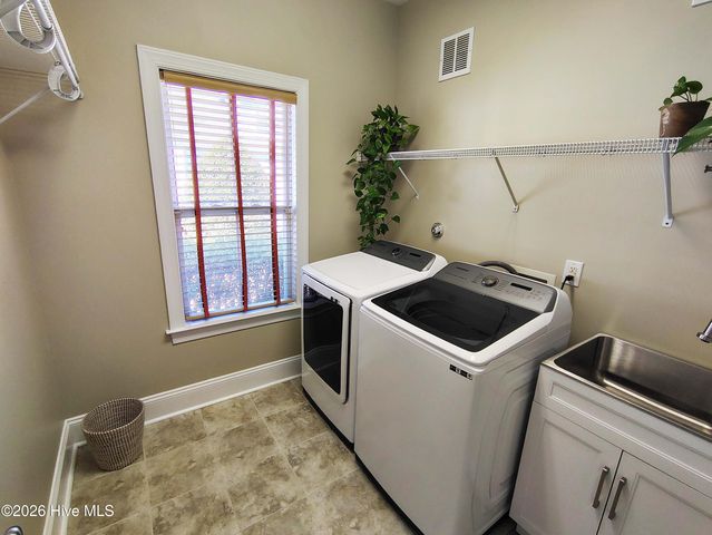 518 Mcginnis Lane, Wilmington, NC 28412