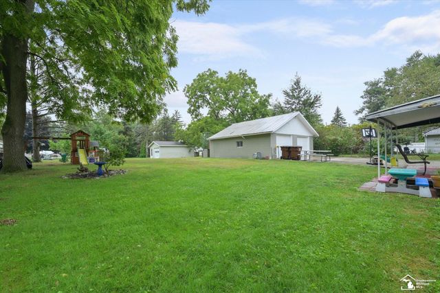 437 MONROE Street, Carleton, MI 48117