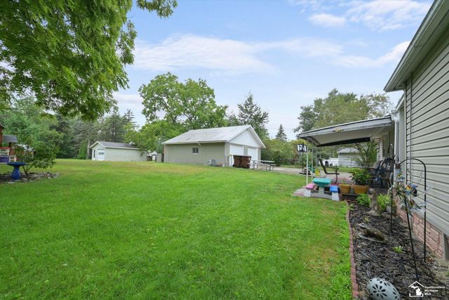 437 MONROE Street, Carleton, MI 48117
