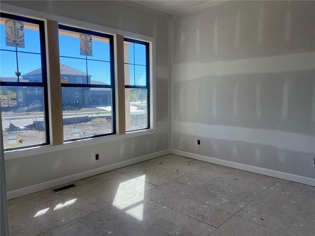 18994 W 193rd Terrace, Spring Hill, KS 66083