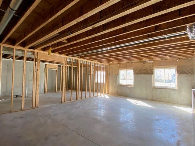 18994 W 193rd Terrace, Spring Hill, KS 66083