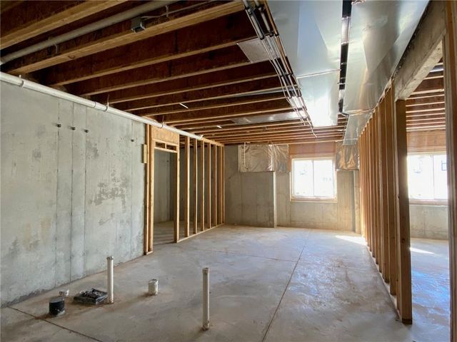 18994 W 193rd Terrace, Spring Hill, KS 66083