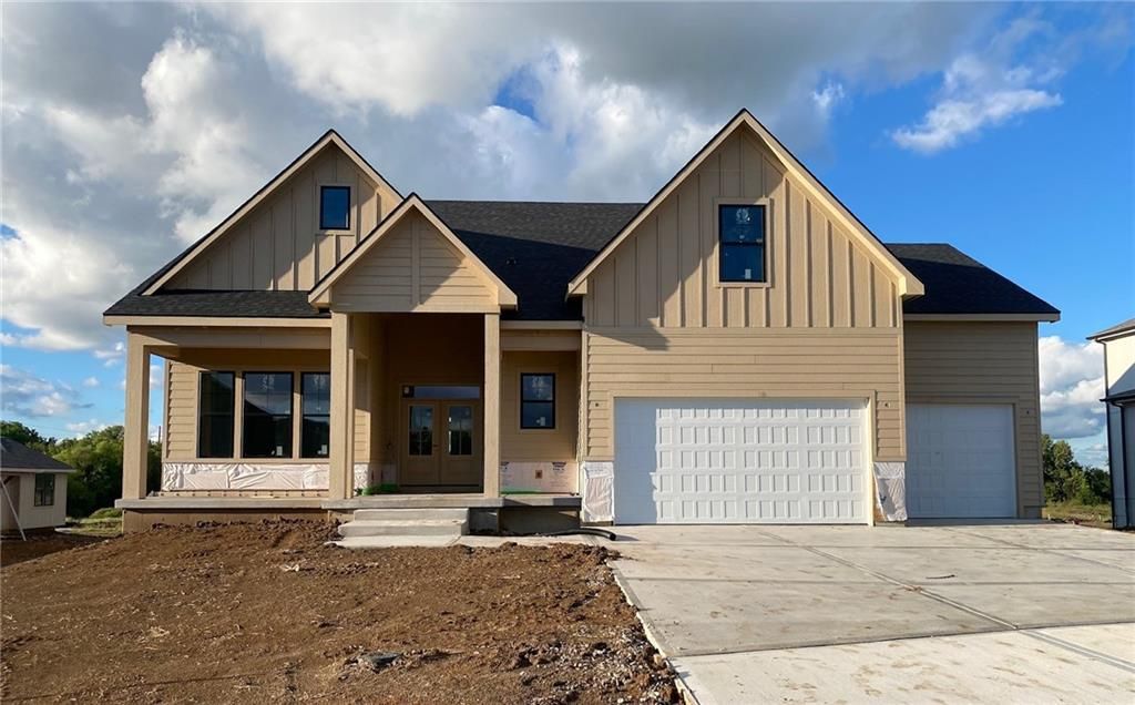 18994 W 193rd Terrace, Spring Hill, KS 66083
