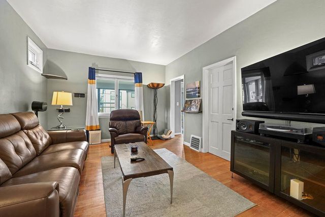644 JEFFERSON STREET, Oshkosh, WI 54901