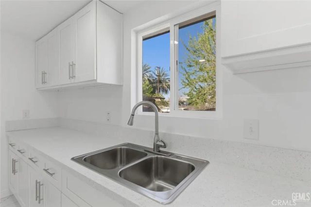 10720 Santa Ana Street, Lamont, CA 93241