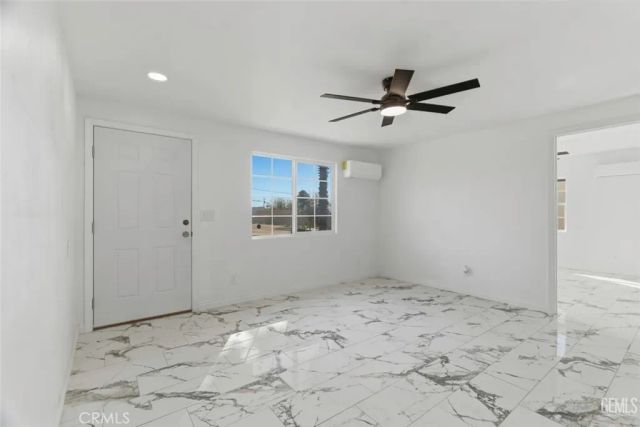 10720 Santa Ana Street, Lamont, CA 93241