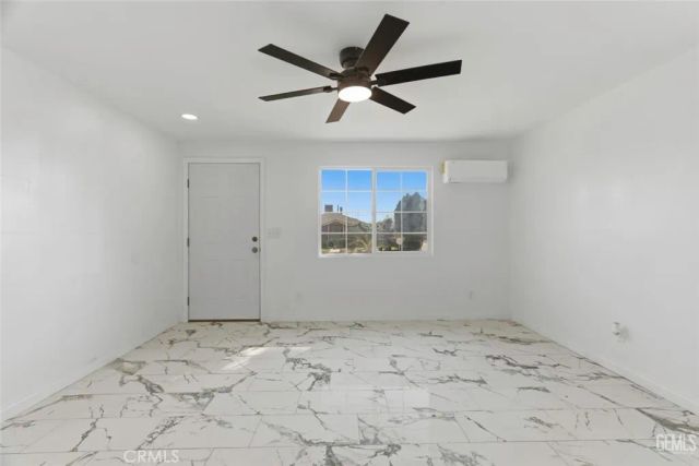 10720 Santa Ana Street, Lamont, CA 93241