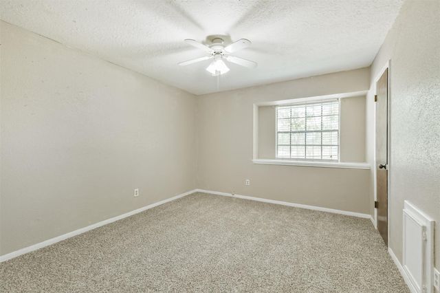 639 N Starboard Street, Crosby, TX 77532