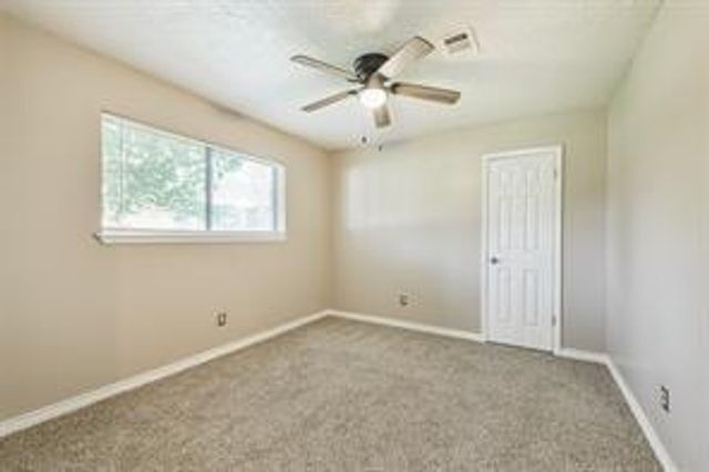 639 N Starboard Street, Crosby, TX 77532