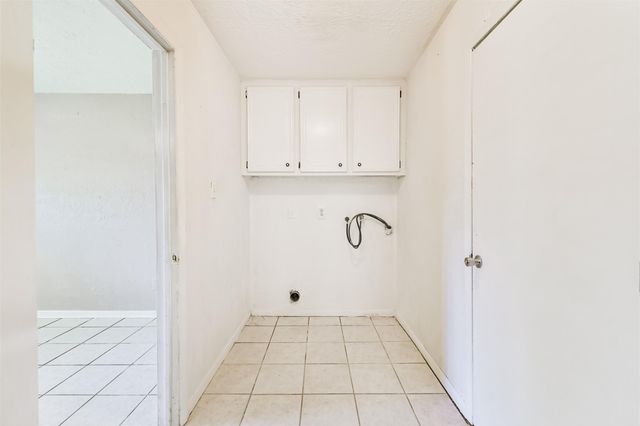 639 N Starboard Street, Crosby, TX 77532