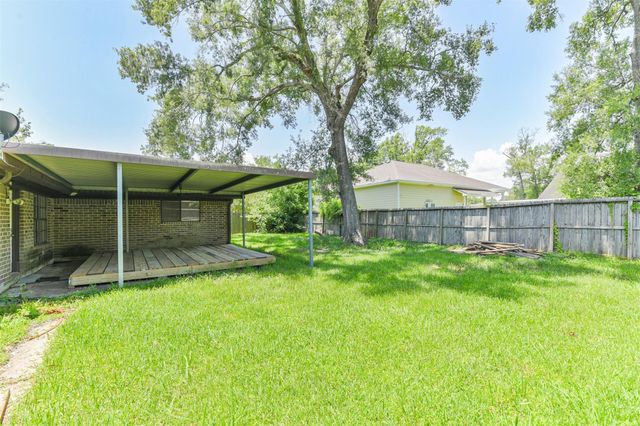 639 N Starboard Street, Crosby, TX 77532