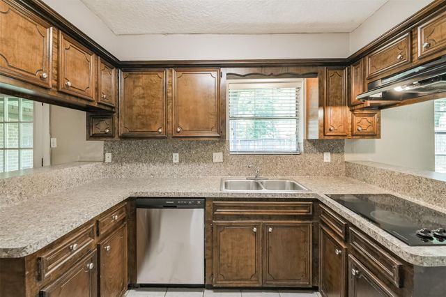 639 N Starboard Street, Crosby, TX 77532