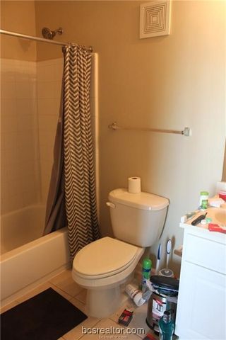 1725 Harvey Mitchell Parkway S 1724, College Station, TX 77840
