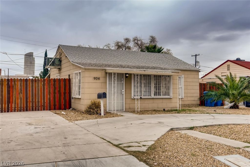 904 Biltmore Drive, Las Vegas, NV 89101