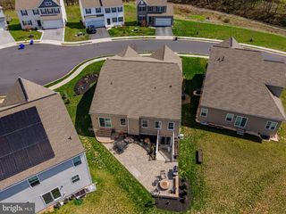 20 BARNHART CIR, Mechanicsburg, PA 17050