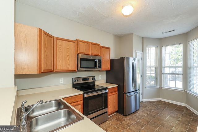 6055 Camden Forrest Drive, Riverdale, GA 30296