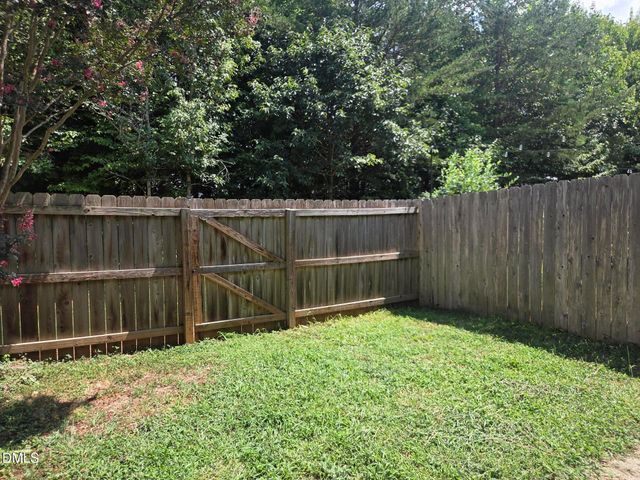18 Rhododendron Drive, Greensboro, NC 27455