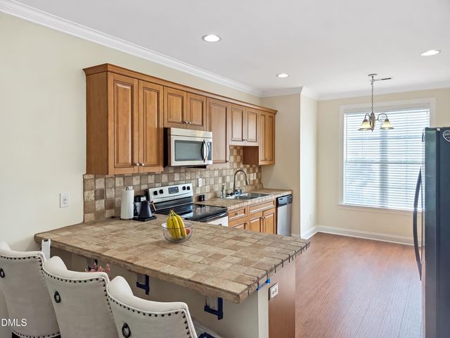 18 Rhododendron Drive, Greensboro, NC 27455