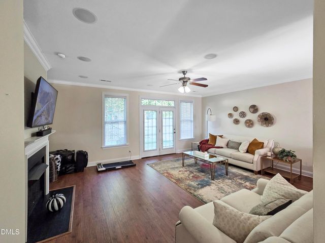 18 Rhododendron Drive, Greensboro, NC 27455