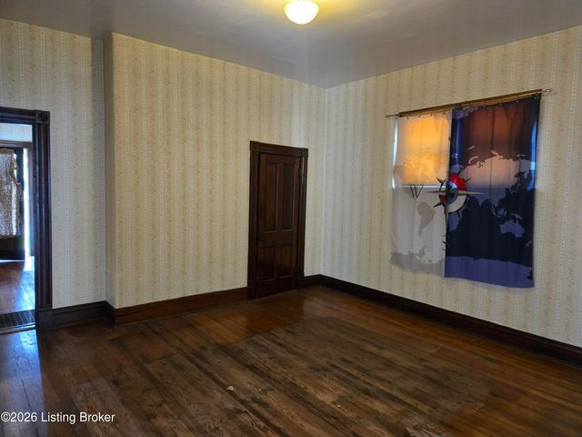 1131 Rammers Ave, Louisville, KY 40204