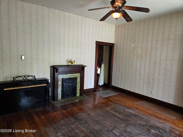 1131 Rammers Ave, Louisville, KY 40204