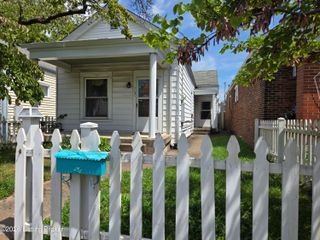 1131 Rammers Ave, Louisville, KY 40204