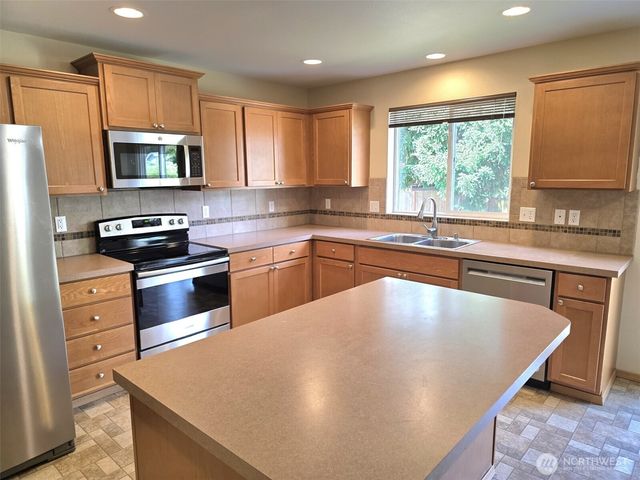 15738 104th Avenue SE, Yelm, WA 98597