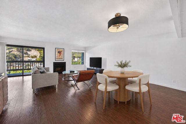 2018 Griffith Park Boulevard 219, Los Angeles, CA 90039