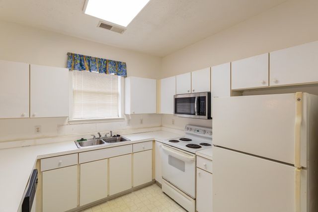 5751 Oyster Catcher Dr Unit 814, North Myrtle Beach, SC 29582