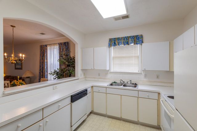 5751 Oyster Catcher Dr Unit 814, North Myrtle Beach, SC 29582