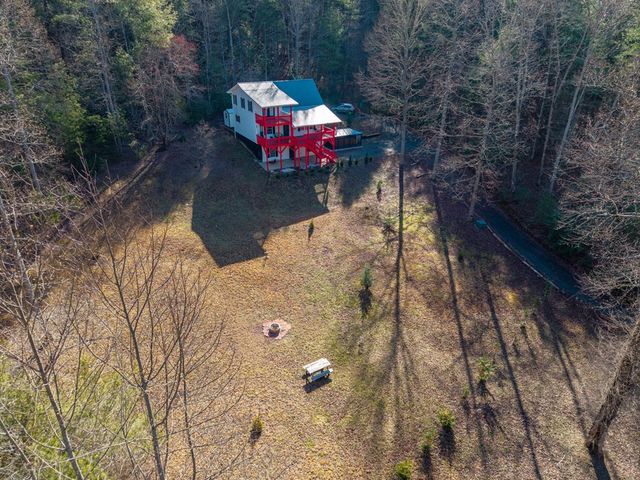 311 Twin Cedars Drive, Murphy, NC 28906