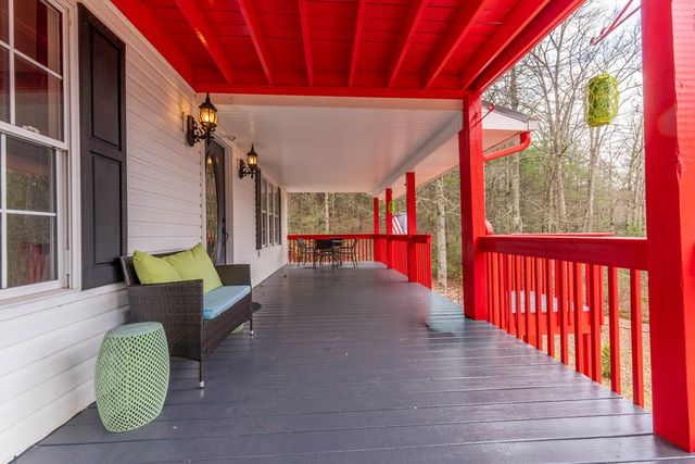 311 Twin Cedars Drive, Murphy, NC 28906
